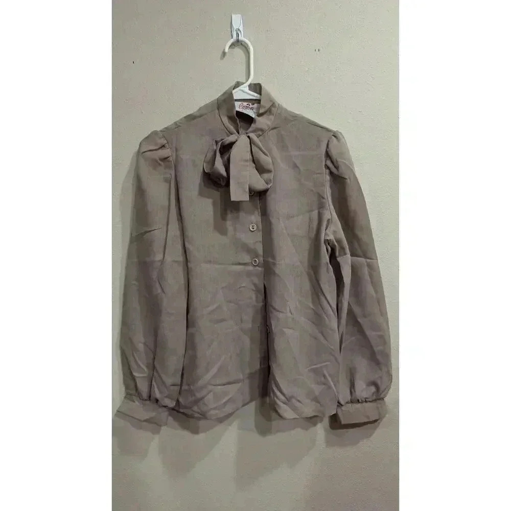 Women's VINTAGE 1970s dress blouse, brown/taupe long sleeve size approx M/L